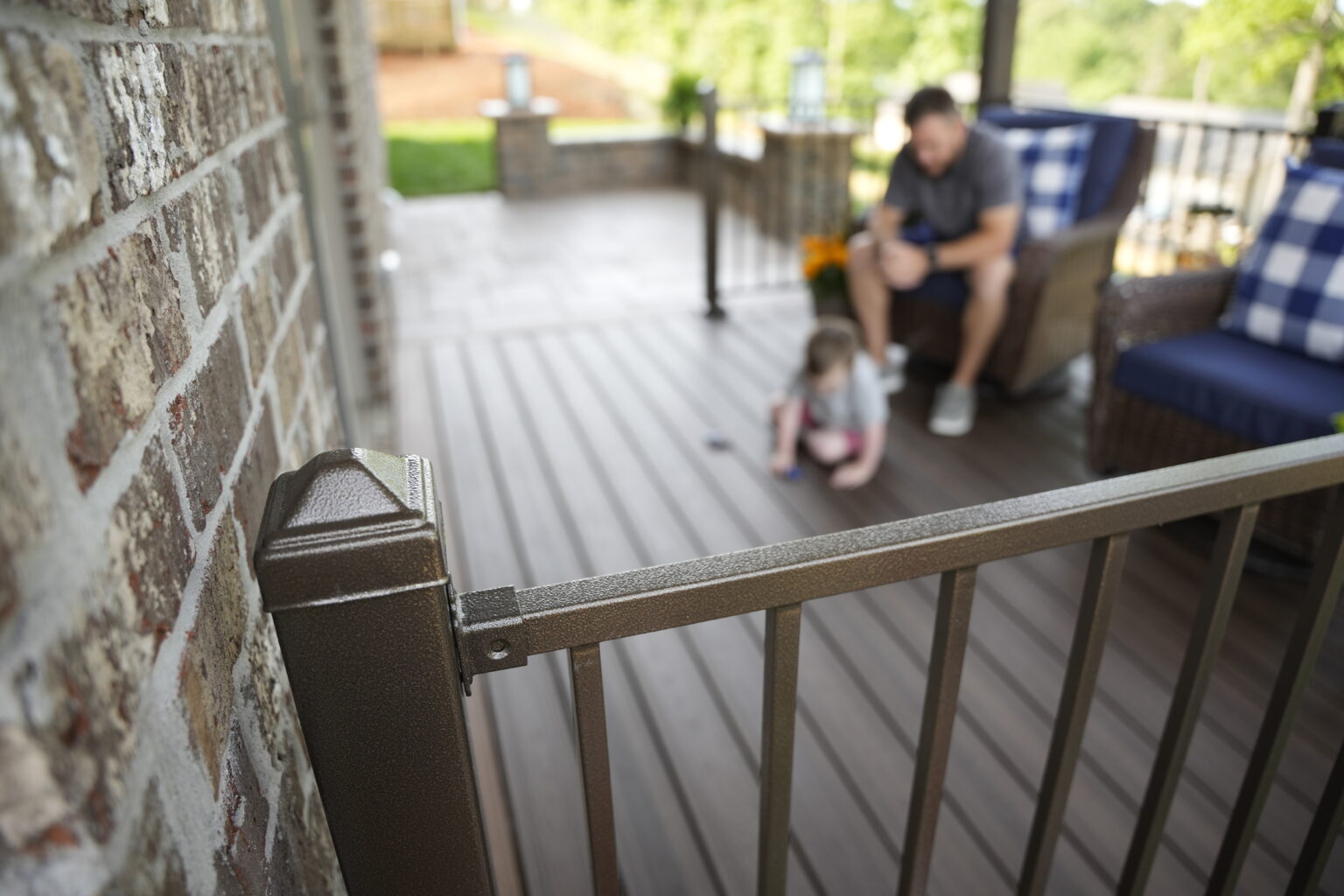 Black Walnut_Vintage Oak_Bronze S110_DSC18421